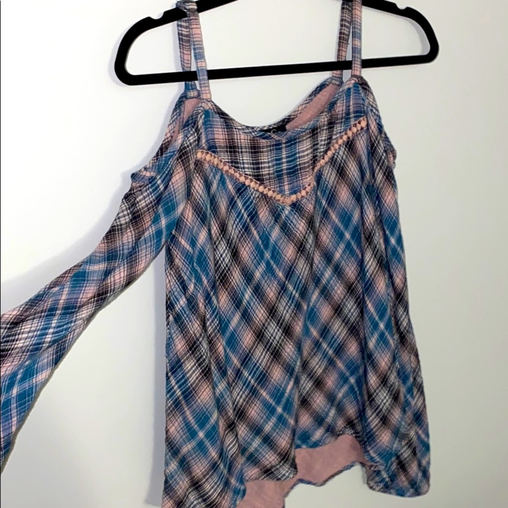 Jessica Simpson Pink and Black Cold Shoulder Top